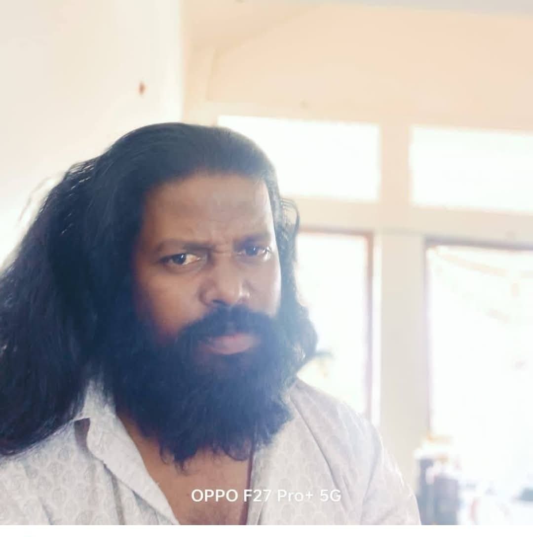 ☘️Sri Adivasi Neelambari Herbal Hair Oil